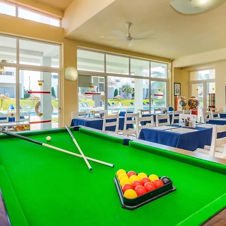 Aparthotel Pateo Village 3*