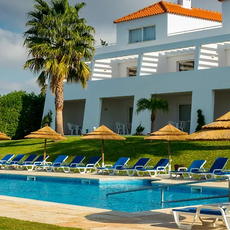 Aparthotel Pateo Village