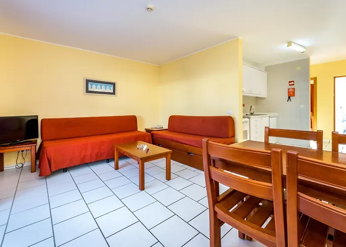 Pateo Village Апарт-отель Албуфейра