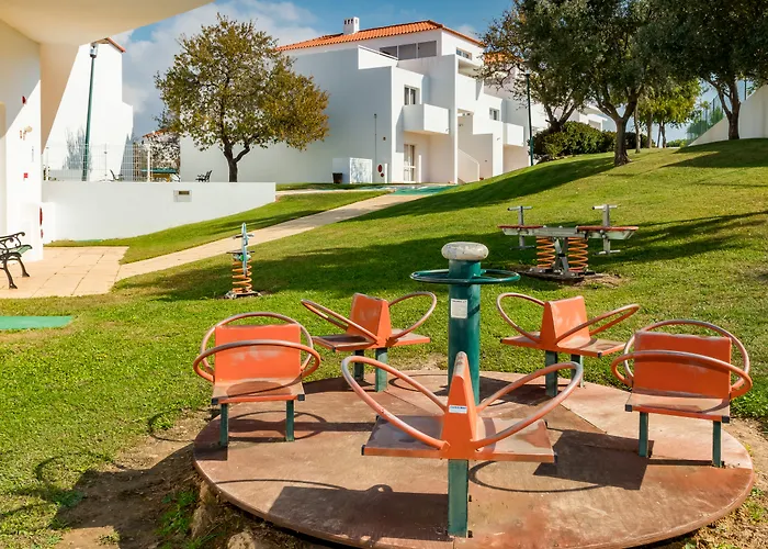 Aparthotel Pateo Village 3*