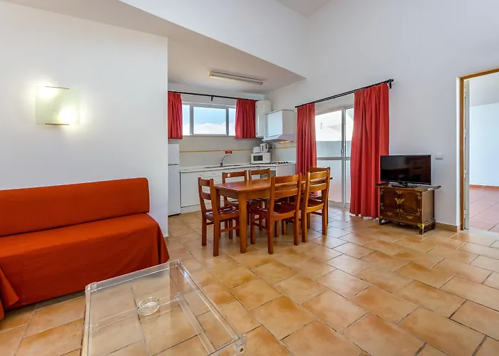 Aparthotel Pateo Village 3*