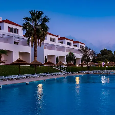 Ξενοδοχείο με διαμερίσματα Pateo Village