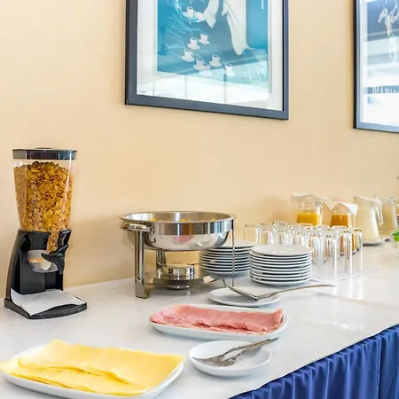 Pateo Village Aparthotel