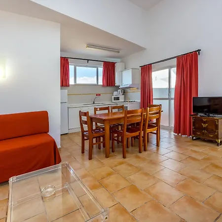 Ξενοδοχείο με διαμερίσματα Pateo Village 3*