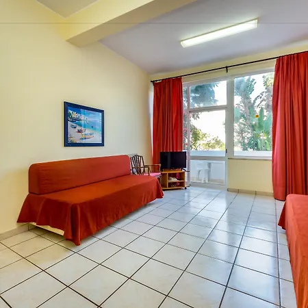Ξενοδοχείο με διαμερίσματα Pateo Village Αλμπουφέιρα